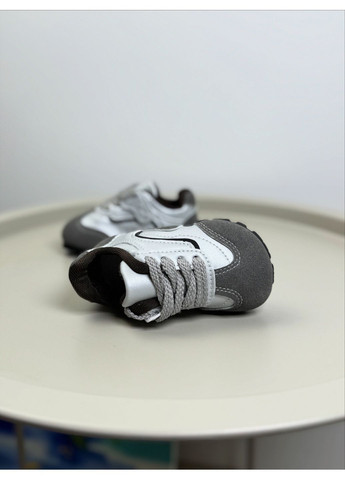 Сірі всесезонні кросівки дитячі сірі 1594 No Brand