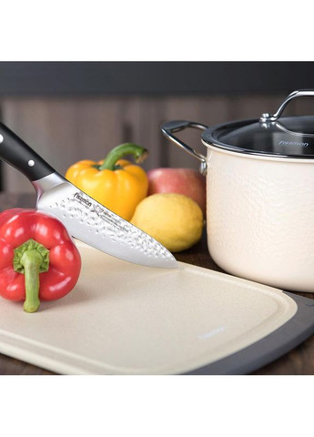 Дошка обробна Sandy 40x24см пластикова для кухні з жолобом для збору вологи та ручкою-прорізом Fissman (368979033)