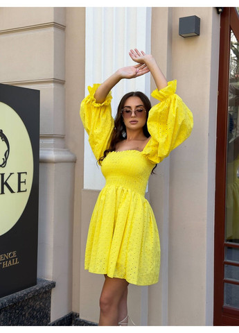 Жовтий кежуал жіноча літня сукня з ніжної бавовняної тканини кльош Україна з квітковим принтом