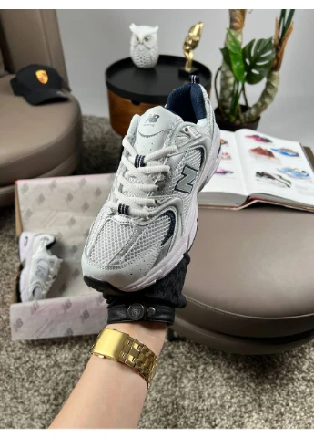 Комбіновані всесезонні кросівки 530 w premium white navy silver New Balance 530 Premium White Navy Silver