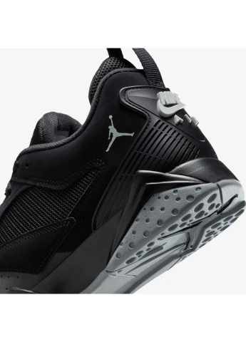 Черные демисезонные кроссовки mvp 92 Jordan