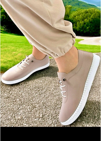 Бежевые бежевые кожаные кеды No Brand