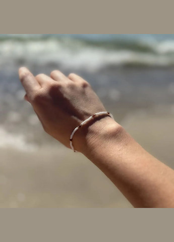 Браслет на резинке натуральный камень Гранат, Бисер + вставки цвет золото, фур-ра гип-ный сплав d-2мм L-18см No Brand браслет (301535110)