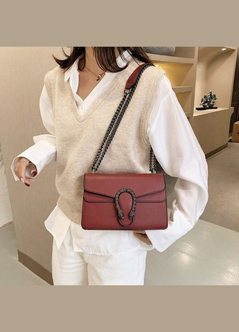 Женская классическая сумка кросс-боди с железной подковой красная No Brand (290665290)