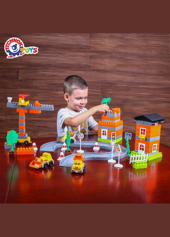 Ігровий набір конструктор 9994TXK 170 деталей та 3 машинки ТехноК (302384637)