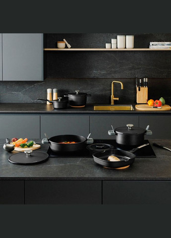 Кастрюля с крышкой Leo Phantom 4,4л 3950576 BergHoff (316515983)