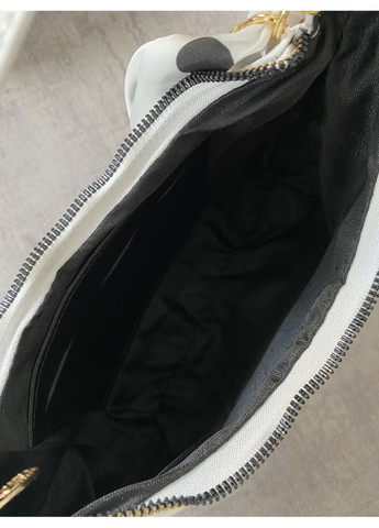 Сумка жіноча маленька з цепочкою чорна No Brand (356178915)