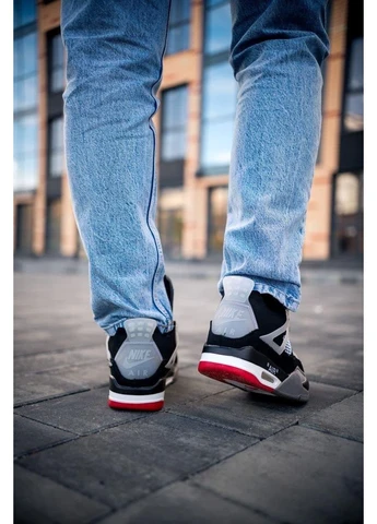 Чорні кросівки чоловічі nike air jordan 4 retro black grey найк аір джордан чорні демісезон No Brand