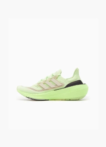 Зеленые всесезонные кроссовки унисекс performance ultraboost light green ie3333 adidas