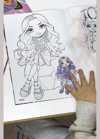 Розмальовка зі стікерами L.O.L O.M.G. Queens колір різнокольоровий CB-00281212 Ідейка (339042109)