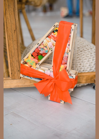 Уникальный подарок в виде желейного набора "Цифра 4 Standard"/21*15*5,5 см/650-750 грамм Trolli (301034507)