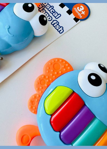 Детская развивающая погремушка пианино с прорезывателем 0698 Рыбка Baby mix (327796865)