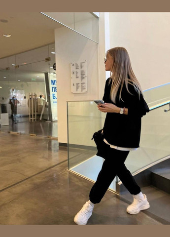 Повсякденний чорний костюм-двійка вільного крою, комфортний та стильний – ідеальний вибір для щоденних зручних образів. No Brand 355 (317545545)