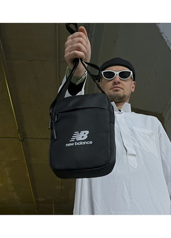 Компактна барсетка чоловіча - чорна сумка на ремені. No Brand (365592429)