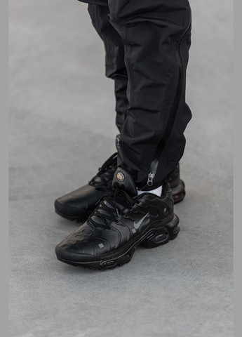 Чорні Осінні кросівки чоловічі nike air max tn plus black | найк аір макс тн плюс чорні No Brand