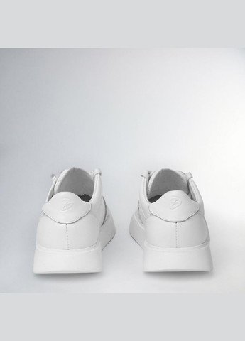 Білі шкіряні базові кеди на легкій підошві з наскрізною перфорацією Faber