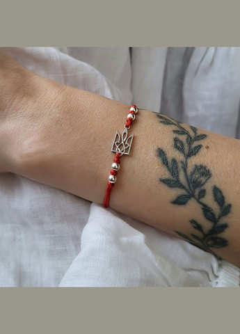 Срібний Червоний браслет Оберіг Тризуб без каменів срібло 925 проби Родоване 75264 1.13г Nobrand (363969339)