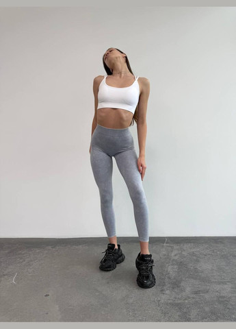 Светло-серые демисезонные леггинсы «brazilian» c v-вырезом cзади и эффектом пуш-ап, светло-серого цвета, размер l Trends