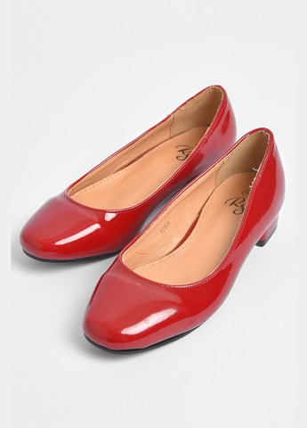 Туфли женские красного цвета Let's Shop на низком каблуке