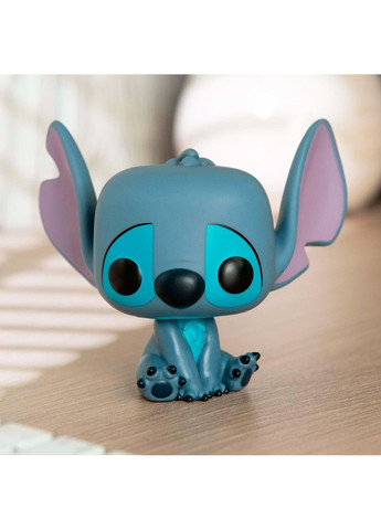 Ігрова фігурка POP! серії Ліло і Стіч - Стіч у сидячому положенні Funko (324110013)