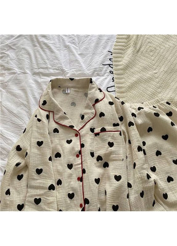 Біла всесезон піжама муслінова солодкі сни домашній брючний комплект в класичному стилі біла з чорними серцями сорочка + брюки No Brand Піжама муслінова в чорні сердечка біла