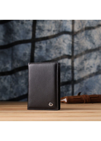 Стильна обкладинка на паспорт універсального формату із натуральної шкіри 23078 Чорний st leather (330359576)