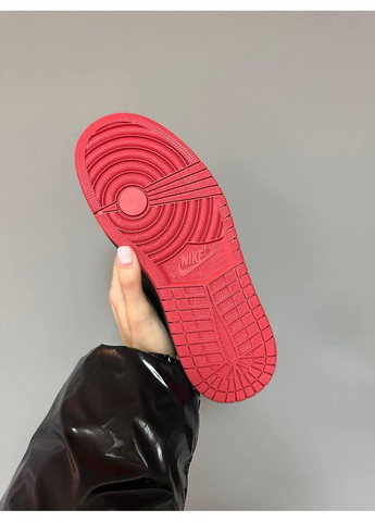 Черные демисезонные кроссовки мужские nike air jordan high patent black red найк аир джордан No Brand