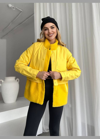 Желтая женская теплая куртка цвет желтый р.xxl 450296 New Trend