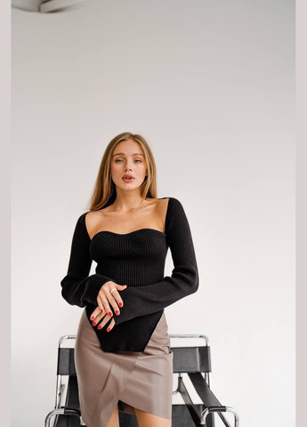 Кофта в рубчик з гарним вирізом Україна (327880209)