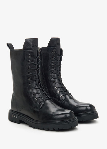 Зимние ботинки, цвет черный Estro