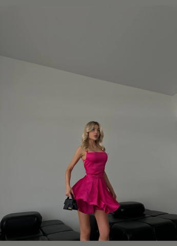 Жіночий шовковий комбінезон Adelante комбінезон-шорти однотонний малиновий кежуал штучний шовк