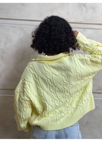 Світло-жовтий демісезонний жіночий в'язаний светр оверсайз з коміром поло MonCher