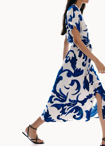 Білий кежуал сукня H&M з абстрактним візерунком