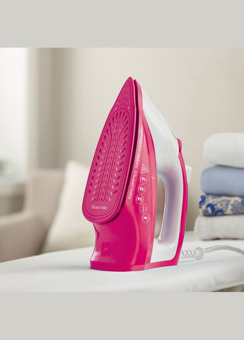 Утюг Light&Easy Brights Berry, 2600Вт, 240мл, паровой удар 115гр, постоянная пара – 35гр, керам. подошва, малиновый Russell Hobbs (314834477)
