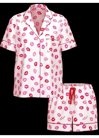 Біла всесезон піжама з шортиками glazed satin heart short pajama set new Victoria's Secret