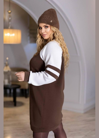 Коричневое спортивное платье из тринитки на флисе No Brand