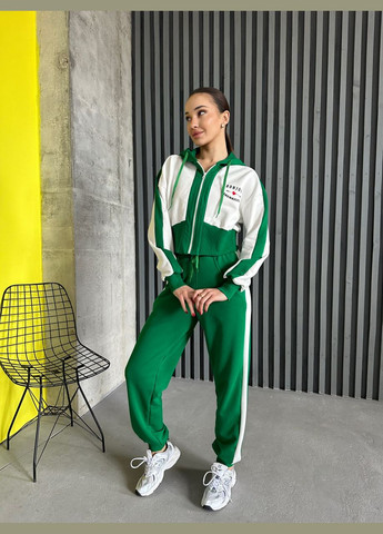 Жіночий спортивний костюм колір зелений р.42/44 450758 New Trend (282926801)