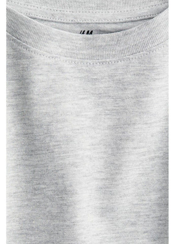 Серая летняя футболка C&A