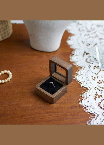 Дерев'яна Коробочка футляр для кілець шкатулка, скринька для каблучки для пропозиції або весілля No Brand (338436891)