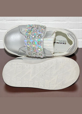 Серебристые демисезонные ортопедические кроссовки на липучках для девочки Сказка