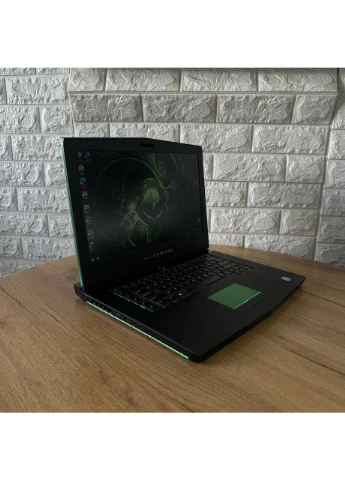 Ігровий ноутбук Alienware 15 R3 / 15.6" (3840x2160) IPS / Intel Core i7-6700HQ (4 (8) ядра по 2.6 - 3.5 GHz) / 16 GB DDR4 / 256 Dell (398147399)