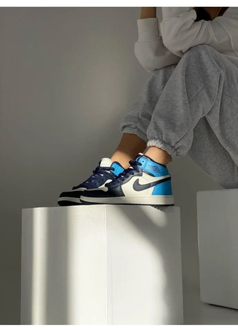 КРОСІВКИ ЖІНОЧІ NIKE AIR JORDAN 1 RETRO HIGH PATENT BLUE TOE НАЙК АІР ДЖОРДАН СИНІ No Brand сині демісезони (390381924)