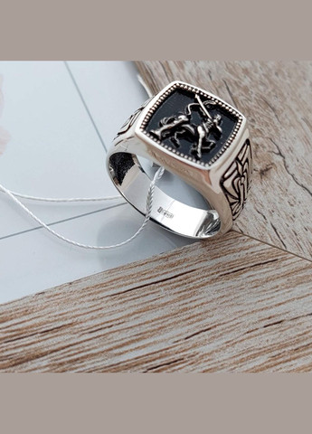 Печатка срібна чоловічий квадрат з чорною емаллю знак зодіаку Стрілець 520-3стрілець, розмір No Brand (316397771)