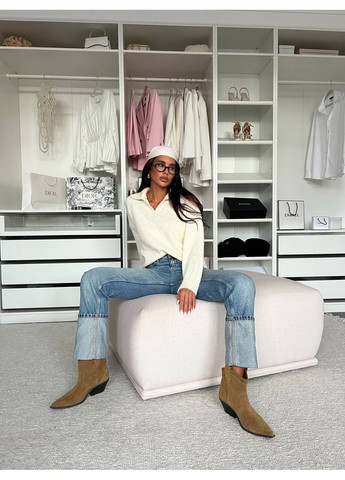 Молочный демисезонный свитер женский Україна