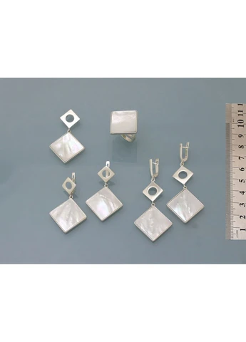 Серьги из серебра 925 пробы с натуральным перламутром 2716 ХАРТОВ (397872687)