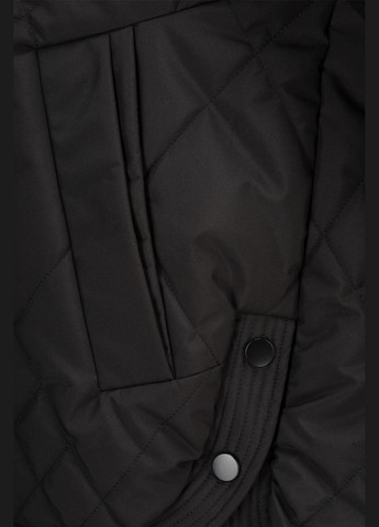 Чорна демісезонна куртка Visdeer