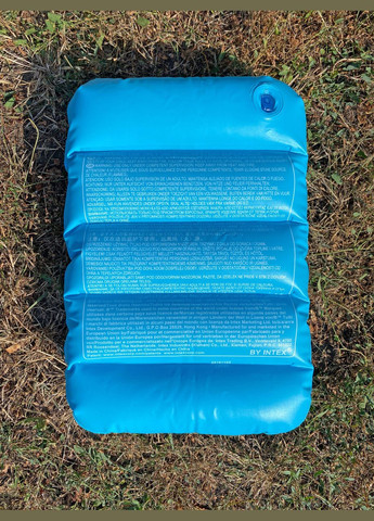 Надувная туристическая походная подушка для головы и шеи Компактная надувная подушка синяя Intex (309041944)