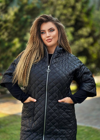 Черная демисезонная женское удлиненное стеганое пальто на синтепоне с рукавом 3/4 Україна