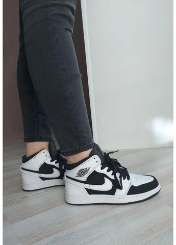 Белые летние кроссовки nike air jordan 1 mid black white найк аир джордан No Brand