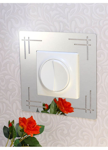 Наклейки зеркальные на стену интерьерные акриловые под выключатель №5 Серебро 1 шт. Ваша Світлість (366334695)